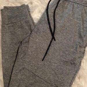 American Eagle Outfitters Pants - MEN AMERICAN EAGLE JOGGER SWEATPANTS American Eagle Outfitters Pants - MEN AMERICAN EAGLE JOGGER SWEATPANTS
